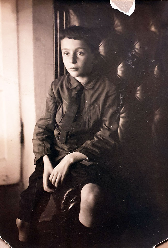 Фото 2. Миша Вержбинский в детстве