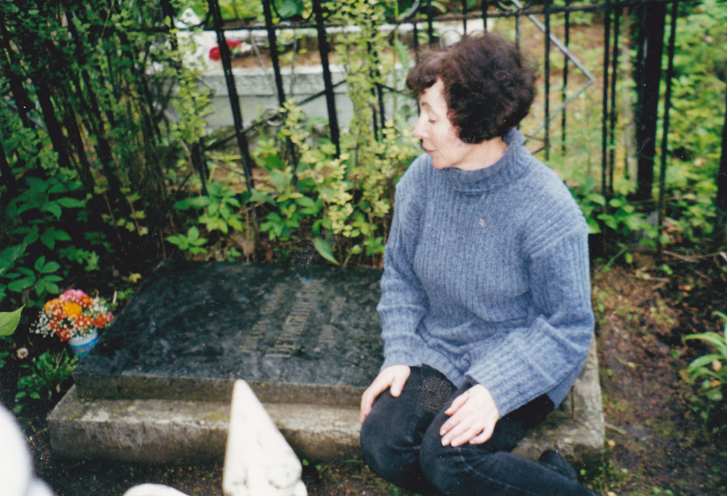 Фото 17. Могила М. Л. Вержбинского на Кладбище Памяти Жертв Девятого Января в Петербурге, 1990 г.