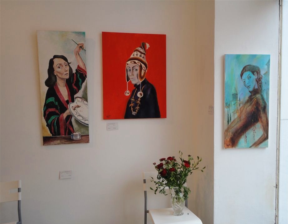 Exhibition "NinaWR in Oil" at the Gallery Kunstraum, photo 4