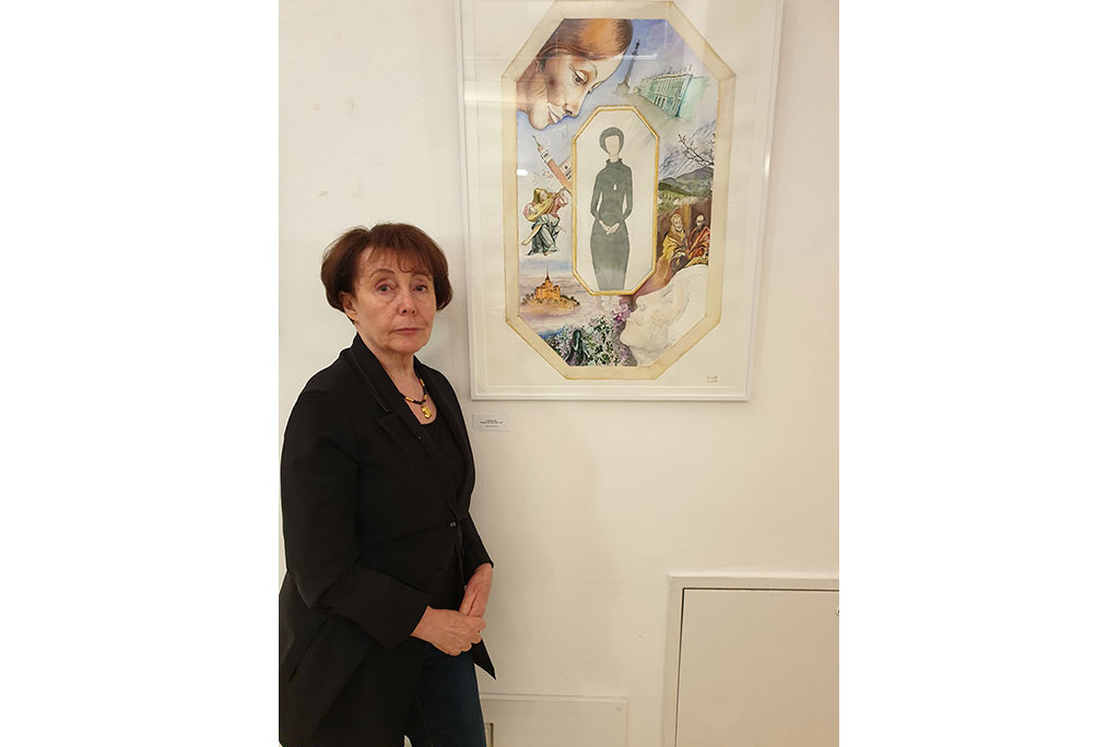 НинаВР перед картиной «Моё идеальное Я, моё реальное Я и моё Сверх Я»